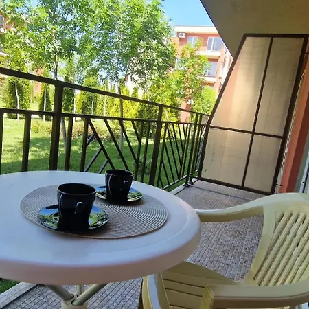 Апартаменты Relax Sunny *